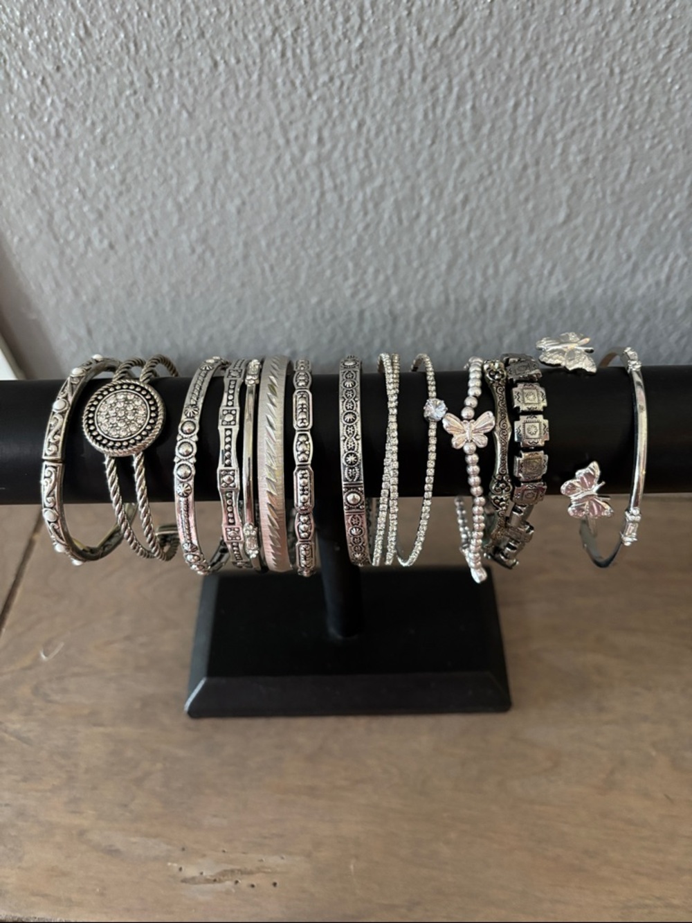 Silver Tone Women's Bracelet Set - Silver Stackable Bangles